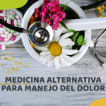 naturopata-cuida-a-los-demas-con-medicina-alternativa